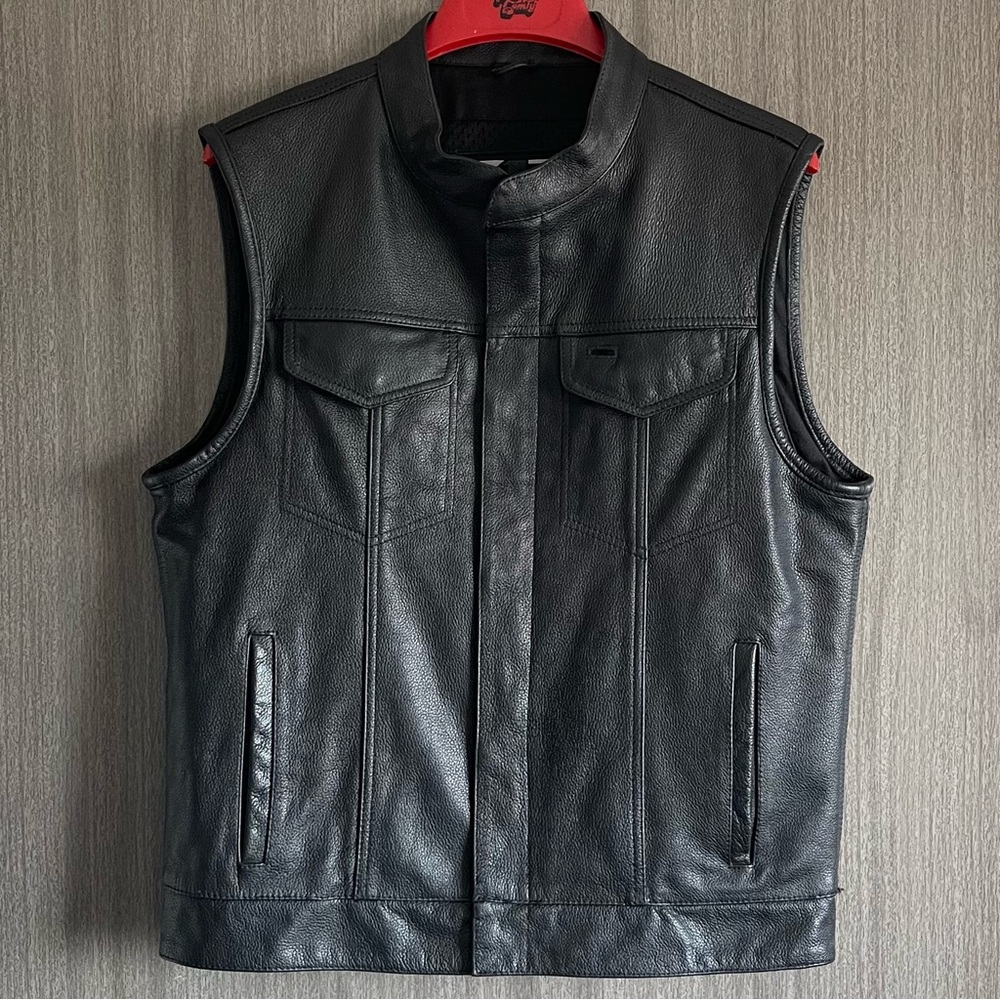 Z1R Vindicator Vest - Like New Hidden Pockets & Genuine Leather - Size Large